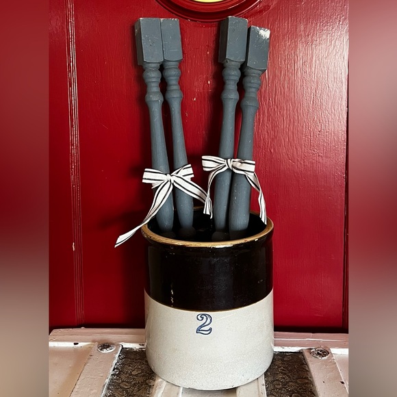 Vintage Architectural Salvage, Rustic Wood Spindles, Set/2, 24” - Picture 3 of 8